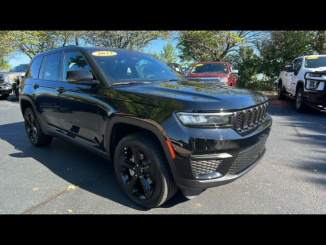 2023 Jeep Grand Cherokee Altitude