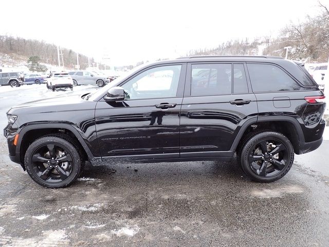 2023 Jeep Grand Cherokee Altitude