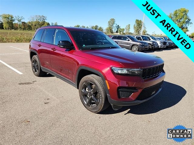 2023 Jeep Grand Cherokee Altitude