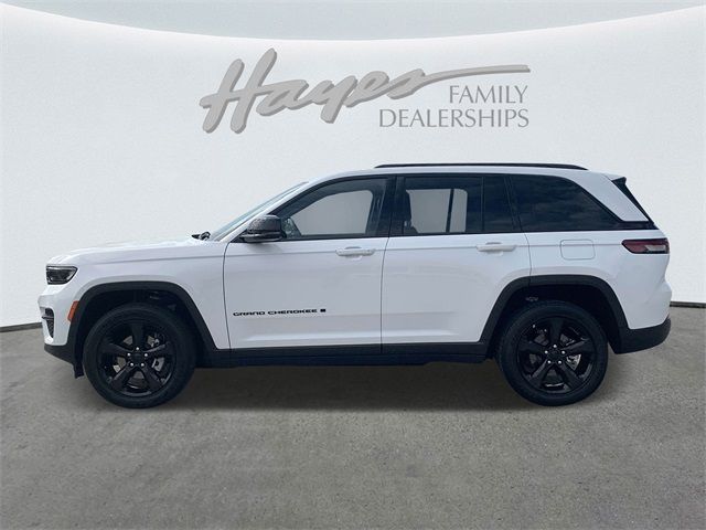 2023 Jeep Grand Cherokee Altitude