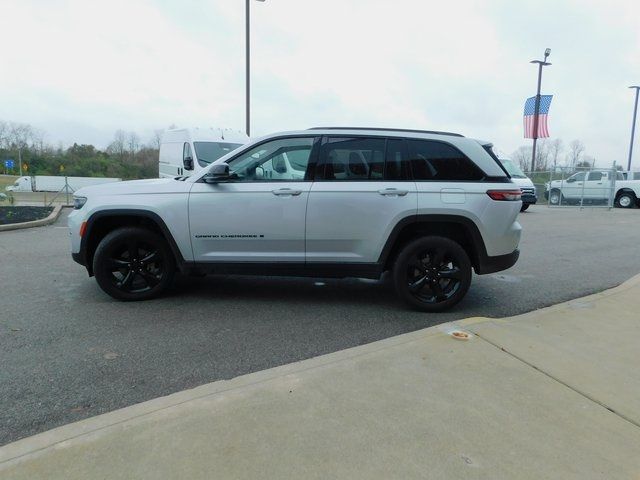 2023 Jeep Grand Cherokee Altitude