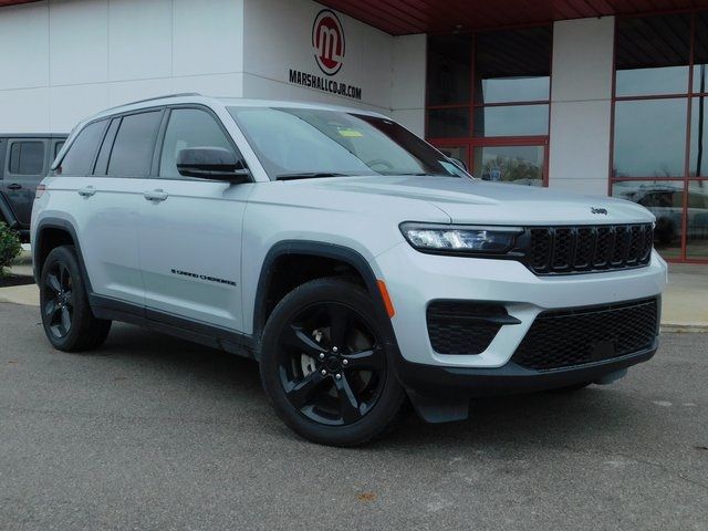 2023 Jeep Grand Cherokee Altitude