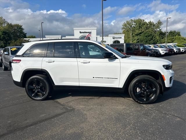 2023 Jeep Grand Cherokee Altitude