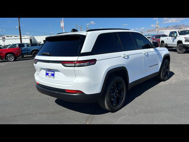 2023 Jeep Grand Cherokee Altitude