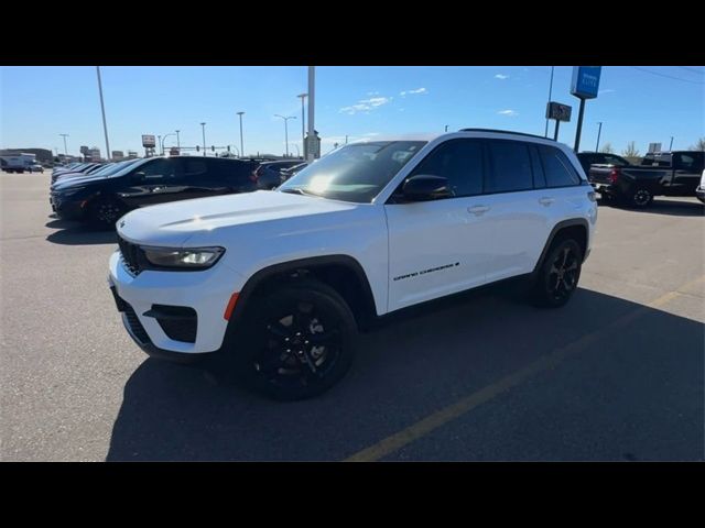 2023 Jeep Grand Cherokee Altitude