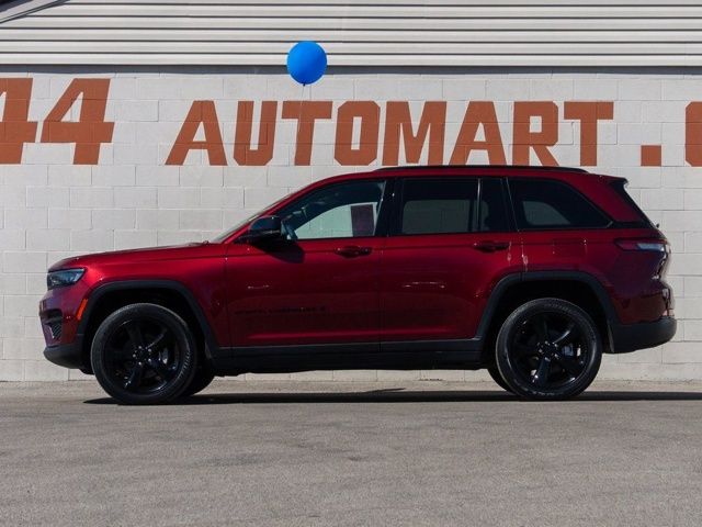 2023 Jeep Grand Cherokee Altitude