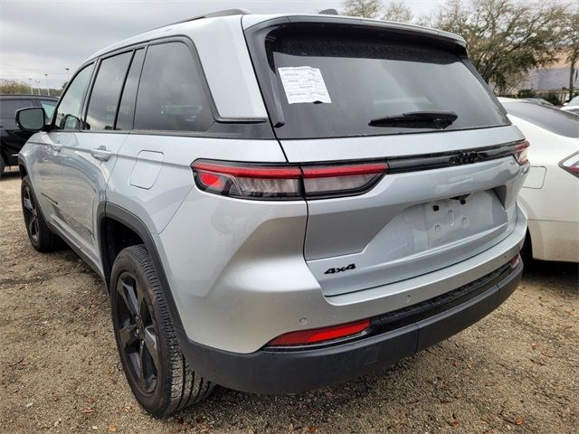 2023 Jeep Grand Cherokee Altitude