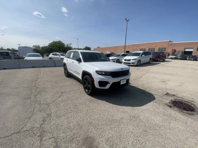 2023 Jeep Grand Cherokee Altitude