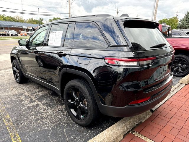 2023 Jeep Grand Cherokee Altitude