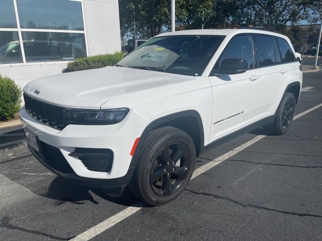 2023 Jeep Grand Cherokee Altitude