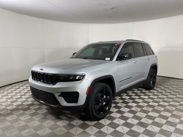 2023 Jeep Grand Cherokee Altitude