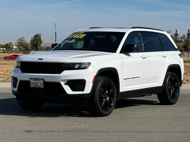 2023 Jeep Grand Cherokee Altitude