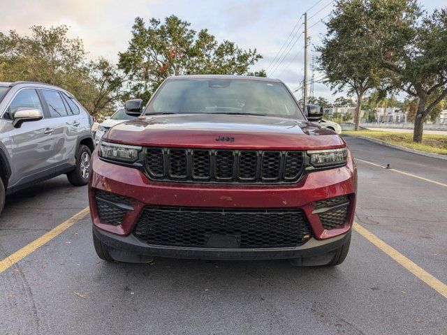 2023 Jeep Grand Cherokee Altitude