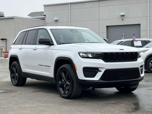 2023 Jeep Grand Cherokee Altitude