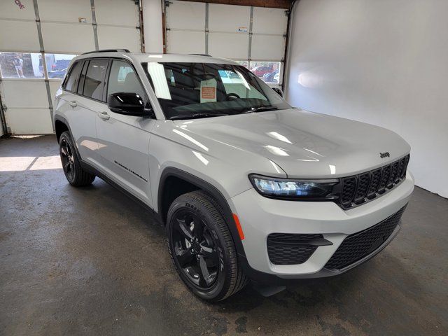 2023 Jeep Grand Cherokee Altitude X