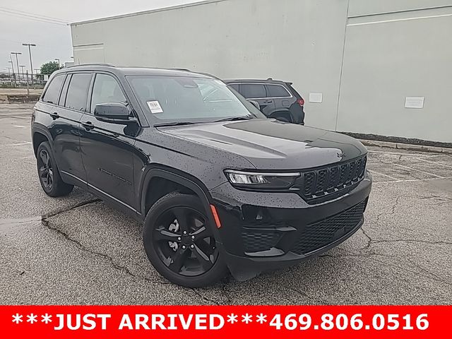 2023 Jeep Grand Cherokee Altitude