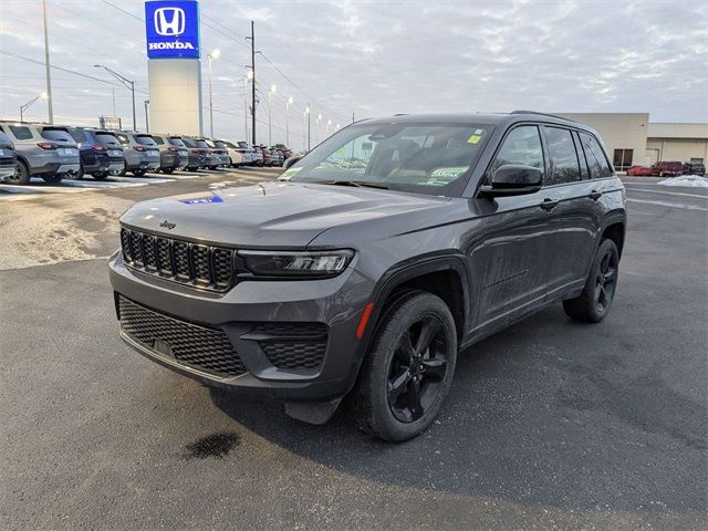 2023 Jeep Grand Cherokee Altitude
