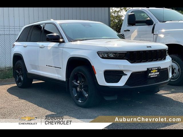 2023 Jeep Grand Cherokee Altitude