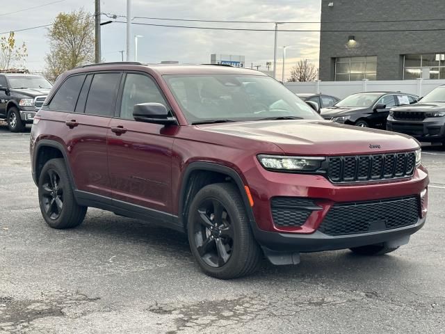 2023 Jeep Grand Cherokee Altitude