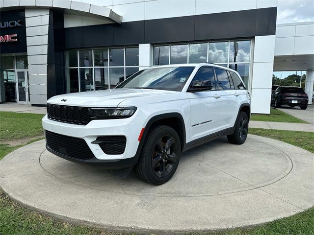 2023 Jeep Grand Cherokee Altitude