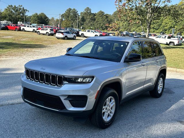 2023 Jeep Grand Cherokee Laredo