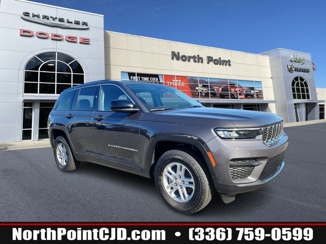 2023 Jeep Grand Cherokee Laredo