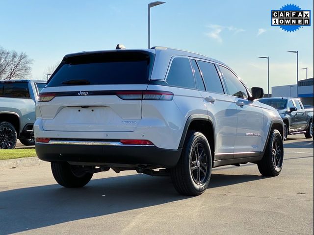 2023 Jeep Grand Cherokee Laredo