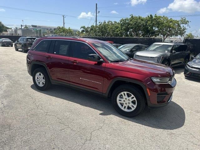 2023 Jeep Grand Cherokee Laredo