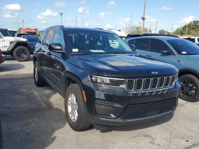 2023 Jeep Grand Cherokee Laredo