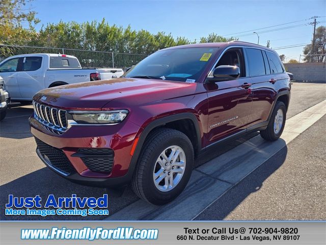 2023 Jeep Grand Cherokee Laredo