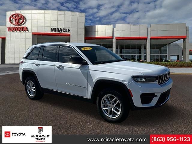 2023 Jeep Grand Cherokee Laredo