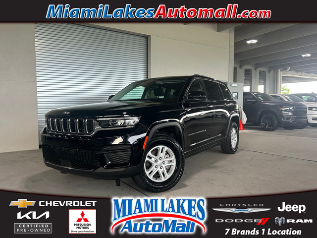 2023 Jeep Grand Cherokee Laredo