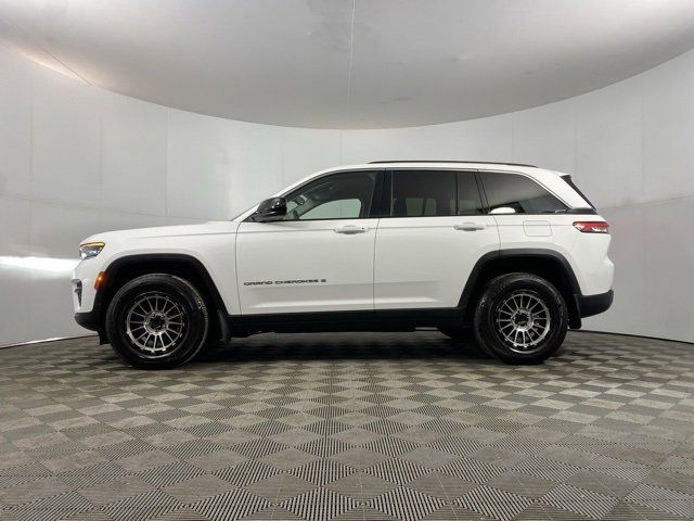 2023 Jeep Grand Cherokee Laredo