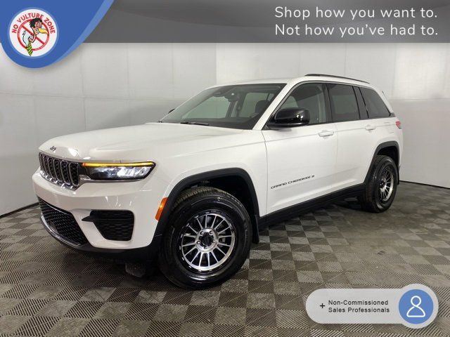 2023 Jeep Grand Cherokee Laredo