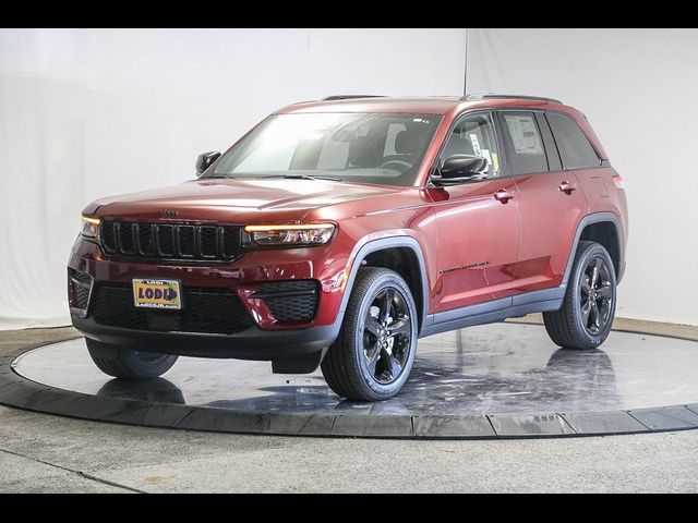 2023 Jeep Grand Cherokee Altitude