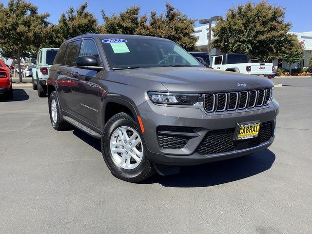 2023 Jeep Grand Cherokee Laredo