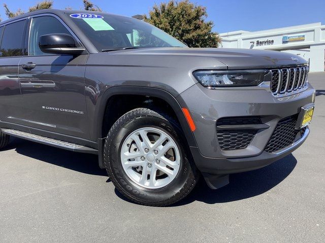 2023 Jeep Grand Cherokee Laredo