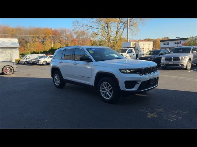 2023 Jeep Grand Cherokee Laredo