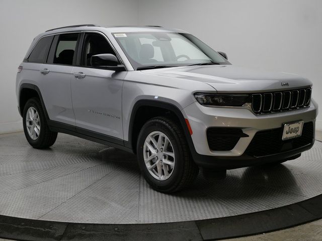 2023 Jeep Grand Cherokee Laredo X