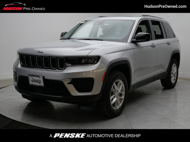 2023 Jeep Grand Cherokee Laredo X