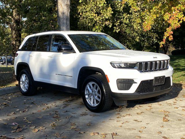 2023 Jeep Grand Cherokee Laredo