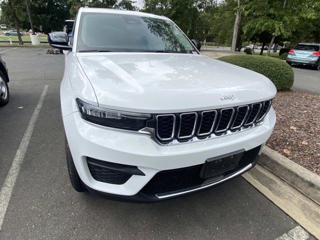 2023 Jeep Grand Cherokee Laredo