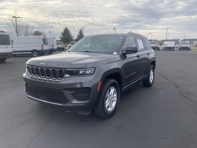 2023 Jeep Grand Cherokee Laredo