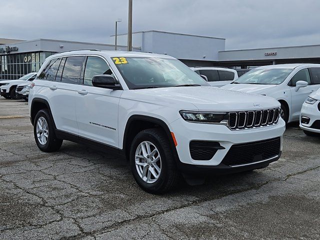 2023 Jeep Grand Cherokee Laredo