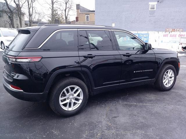 2023 Jeep Grand Cherokee Laredo