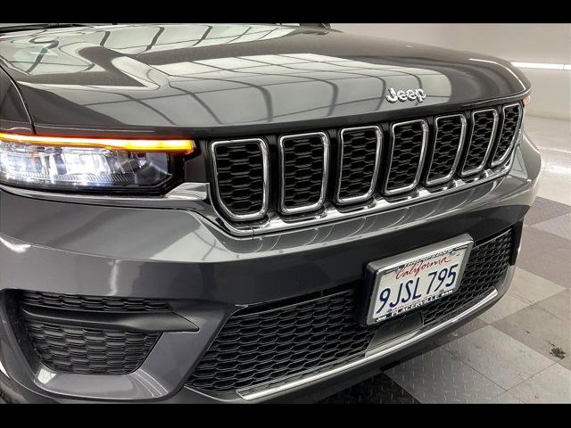 2023 Jeep Grand Cherokee Laredo