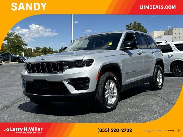 2023 Jeep Grand Cherokee Laredo