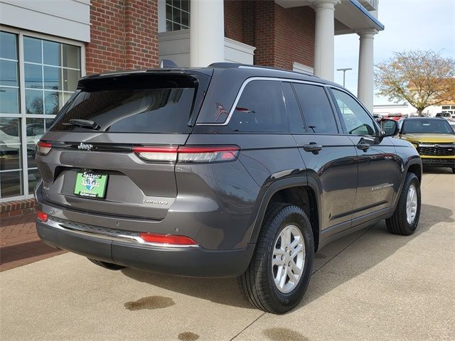 2023 Jeep Grand Cherokee Laredo