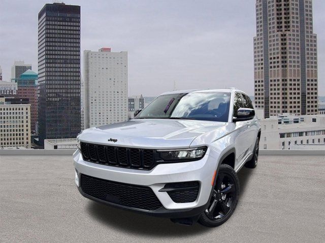 2023 Jeep Grand Cherokee Altitude