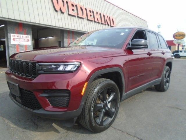 2023 Jeep Grand Cherokee Altitude